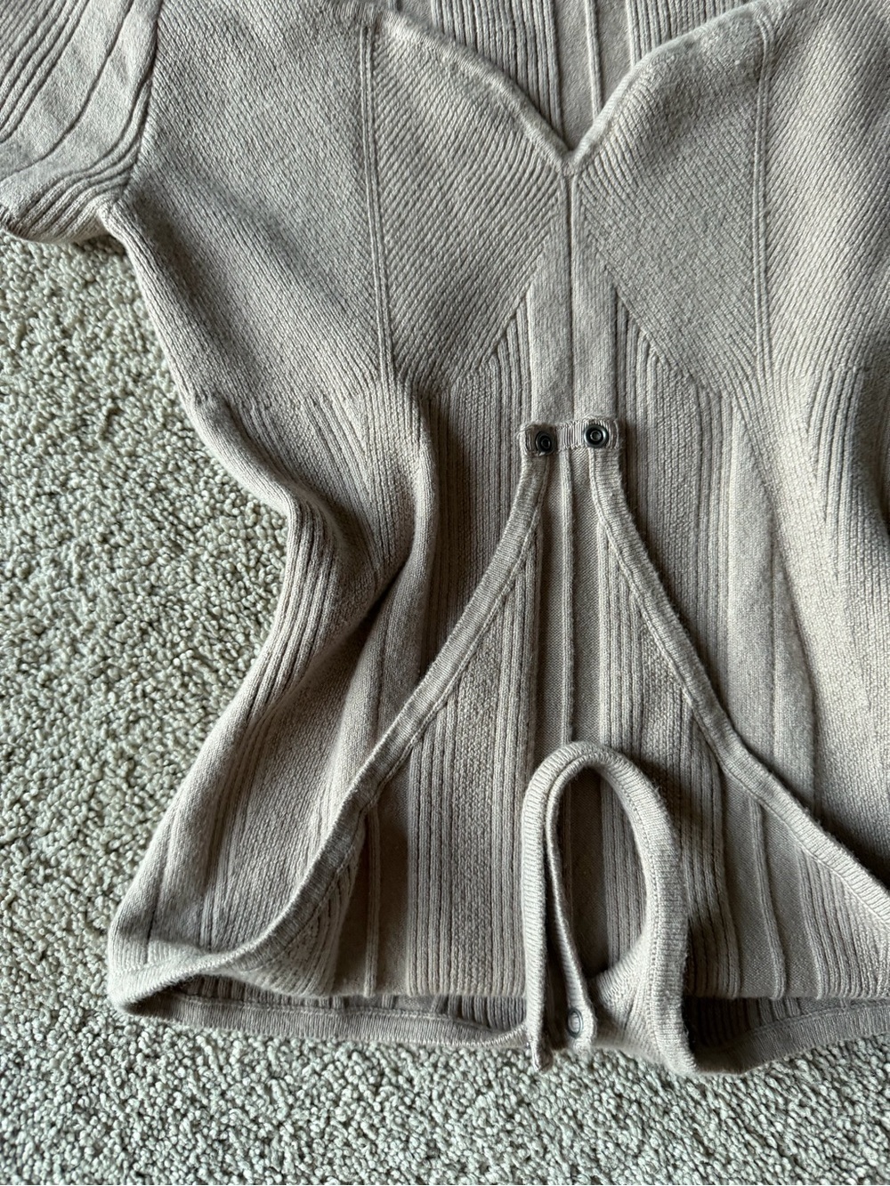 Abercrombie & Fitch Neutral Ribbed Scoop-Neck Bodysuit - Picture 5 of 6